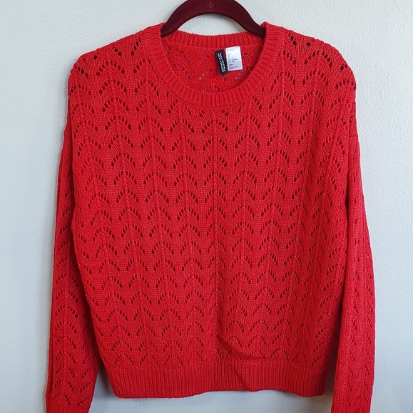 H&M red pullover - Picture 2 of 3